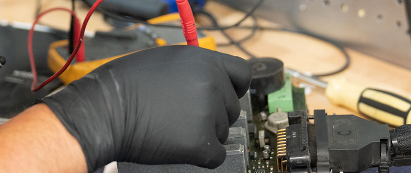 When To Repair Or Replace A Truck ECM